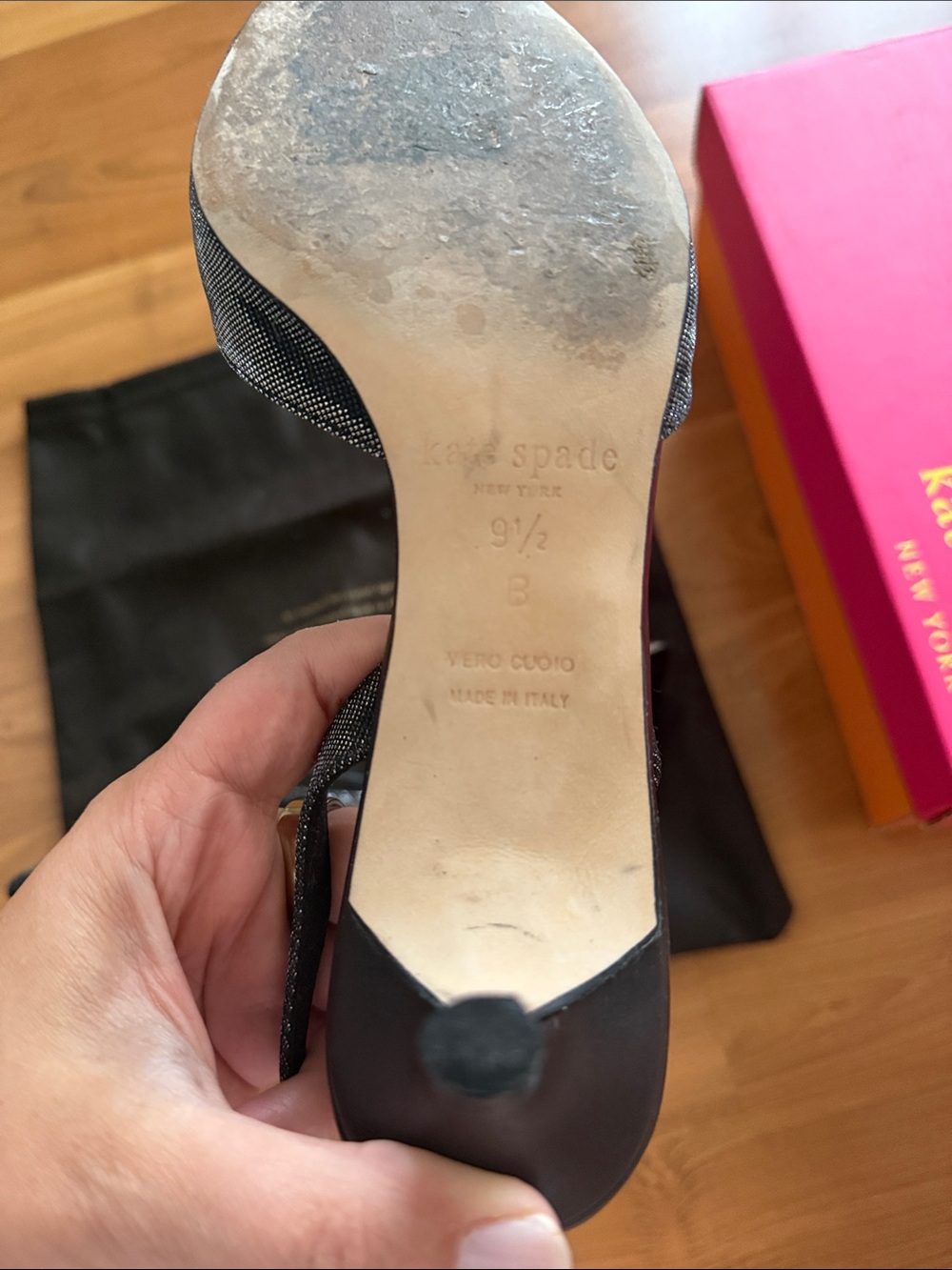 kate spade kitten heel sling back black shoe with Hot Pink Box and dustbag - Picture 7 of 8